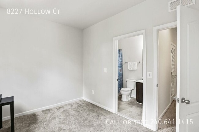 Building Photo - 8227 Hollow Ct