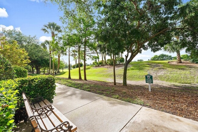 Building Photo - 136 Ashley Ct