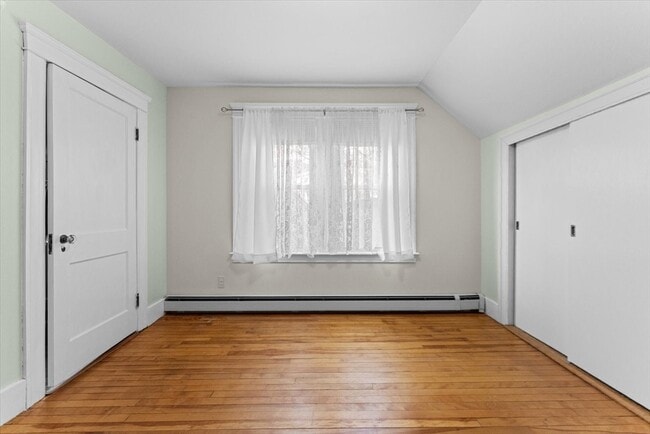 Building Photo - 6 Davis Way