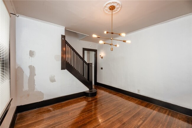 Building Photo - 57 Anthony St