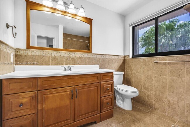 Building Photo - 7026 SW 106th Pl