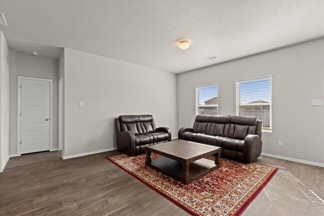 Building Photo - 1296 Teychas Dr