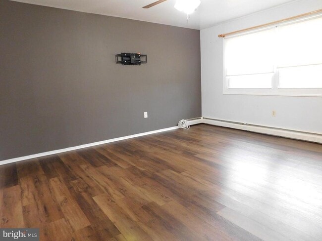 Building Photo - 13000 Kerrman Ct