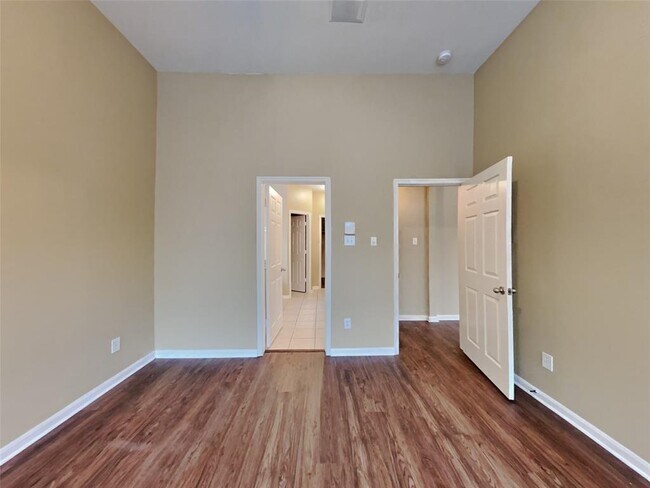 Building Photo - 12919 Palm Leaf Ct