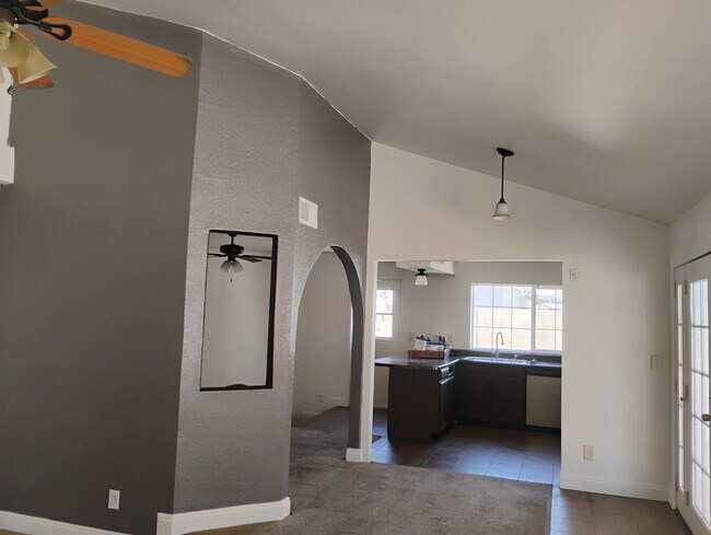 Building Photo - 12611 N 42nd Ave