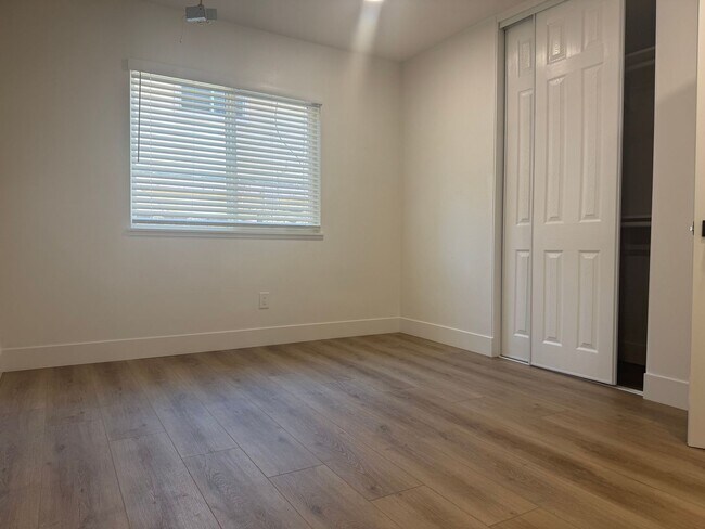 Building Photo - 793 W Pomona Blvd