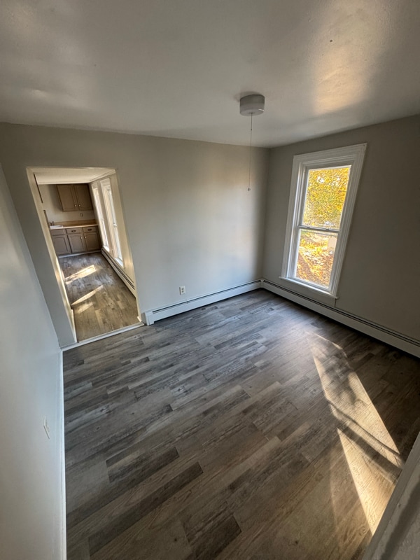 Building Photo - 315 W Broadway