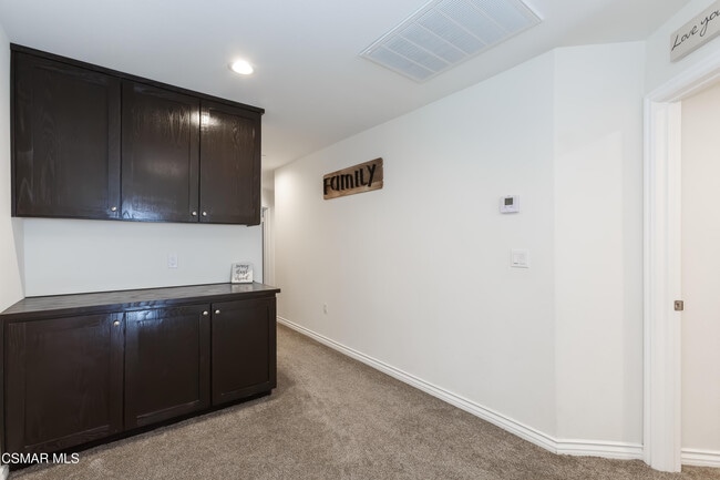 Building Photo - 327 Newbury Vista Ln