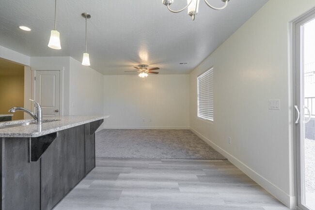 Building Photo - Modern 4-Bed Stand-Alone Home with Fenced Patio