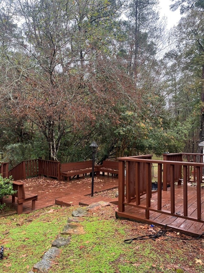Building Photo - 302 Inverness Dr