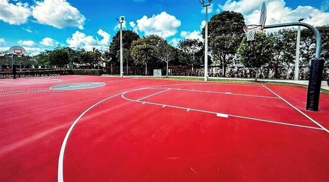 Building Photo - 8800 NW 98th Ct