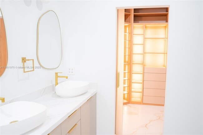 Building Photo - 10996 NW 58th Terrace