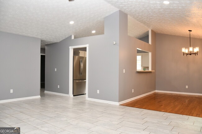 Building Photo - 5932 Homestead Cir