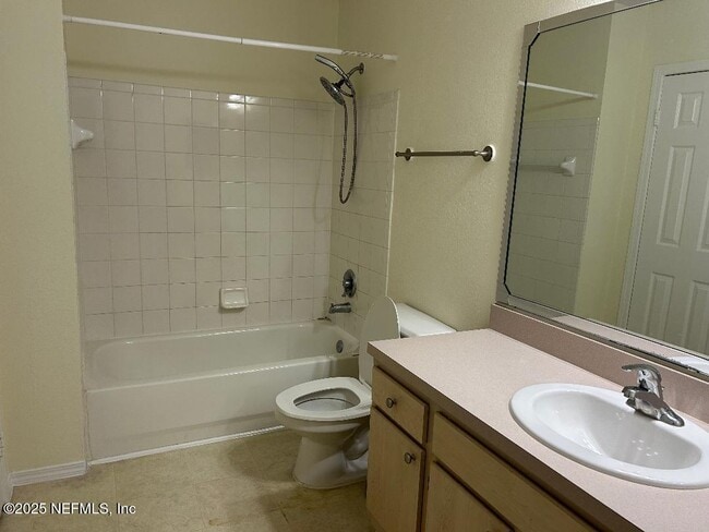 Building Photo - 1701 The Greens Way