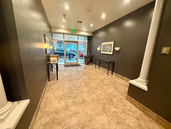 Building Photo - University District Condo