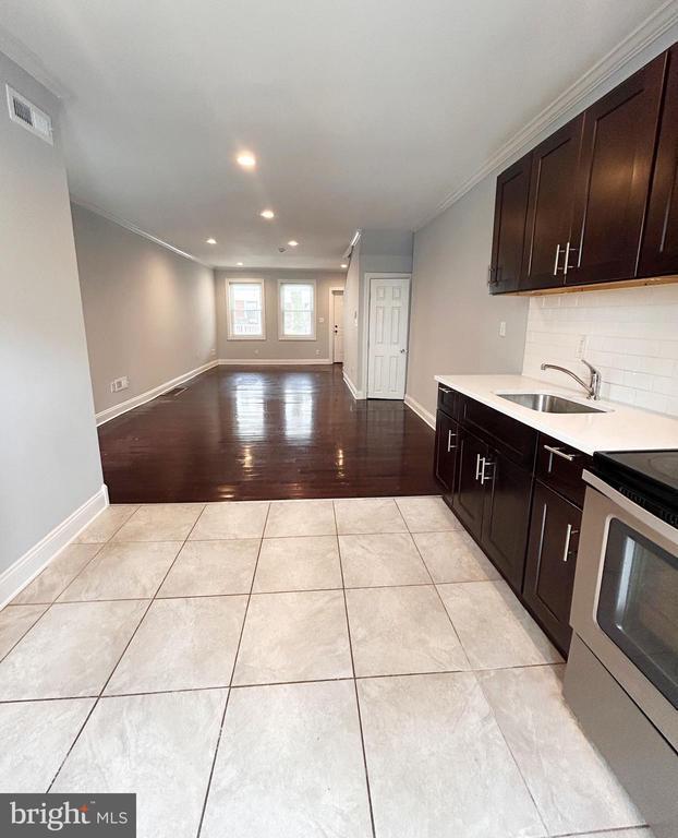 Building Photo - 6223 Hazel Ave