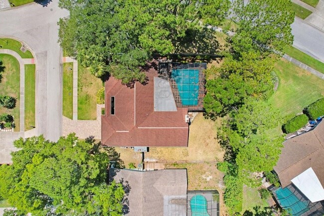Building Photo - 13919 Wellesford Way