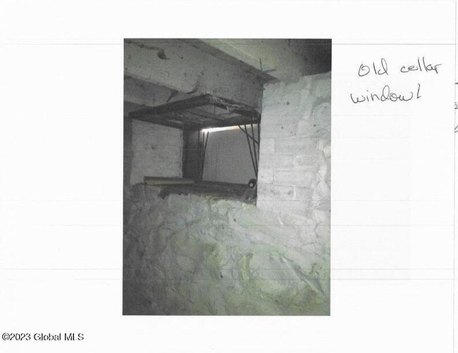 Building Photo - 48 Salem St