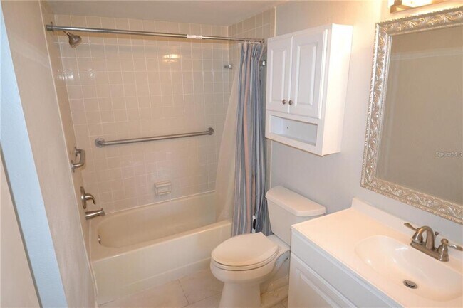 Building Photo - 3399 Mermoor Dr