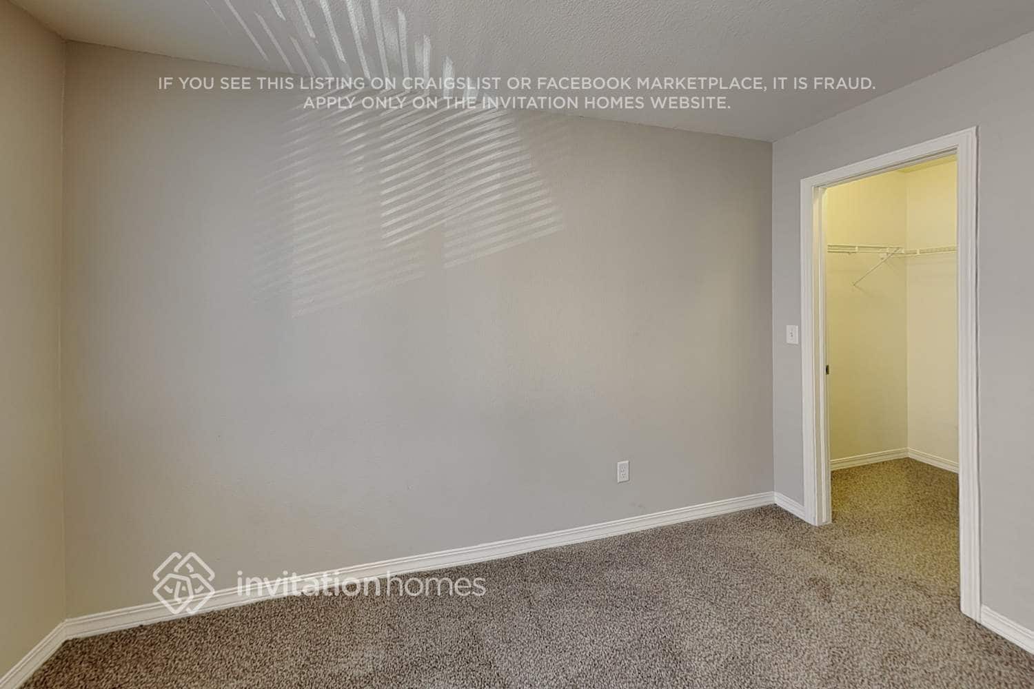 Building Photo - 4047 Creek Legend View