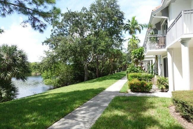 Primary Photo - 2044 Alta Meadows Ln