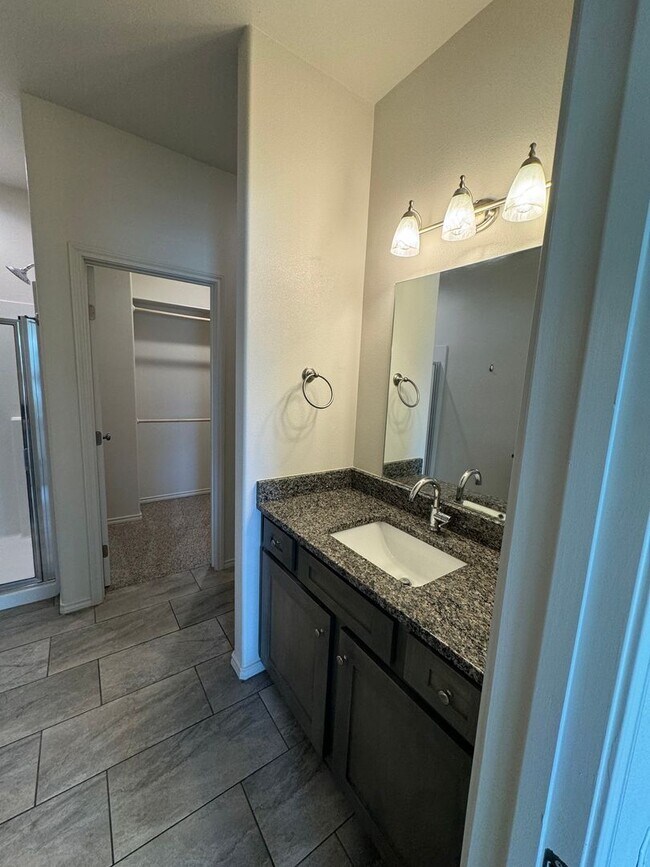 Building Photo - 2 Bed/2Bath Available JUNE in COOPER ISD!