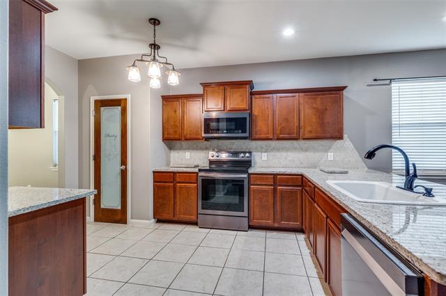 Building Photo - 8901 Highland Orchard Dr