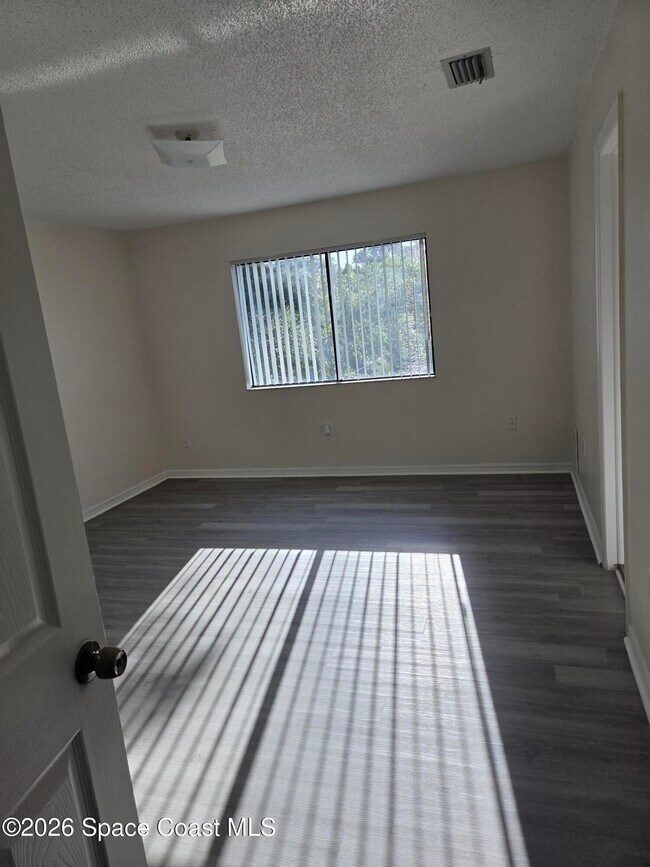 Building Photo - 4739 Sisson Rd