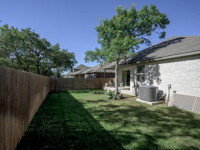 Building Photo - 2508 Merton Dr