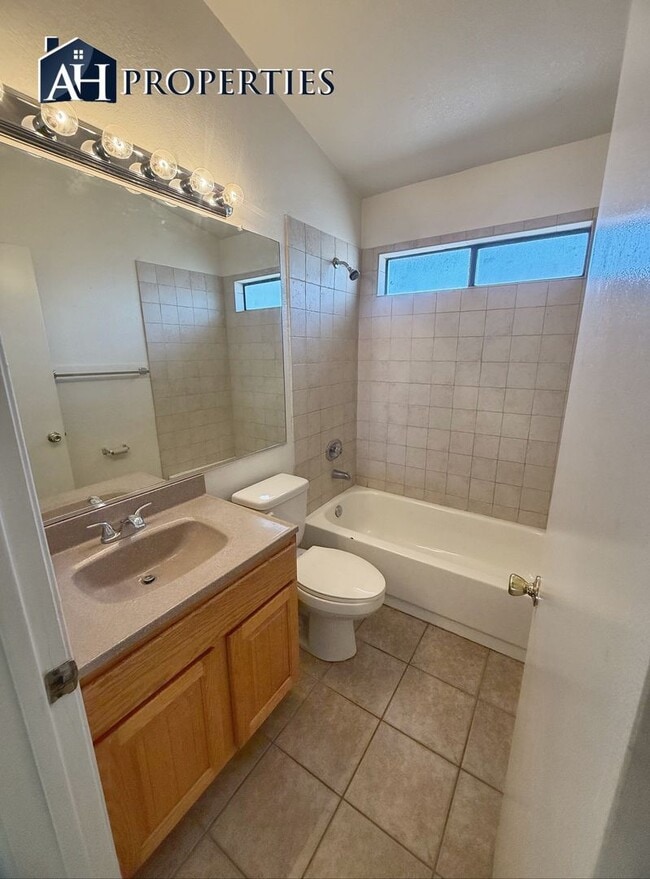 Building Photo - 7203 W Kimberly Way