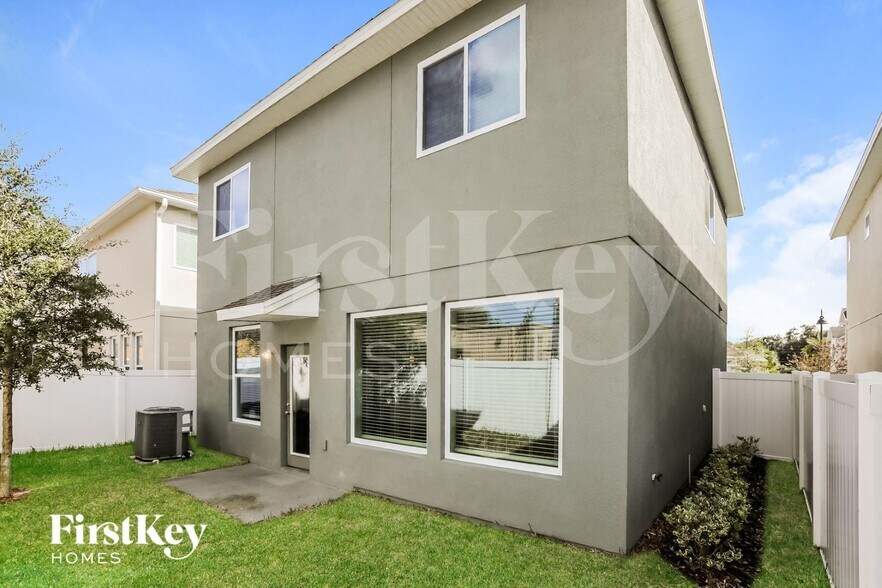 Building Photo - 2898 Gipper Cir