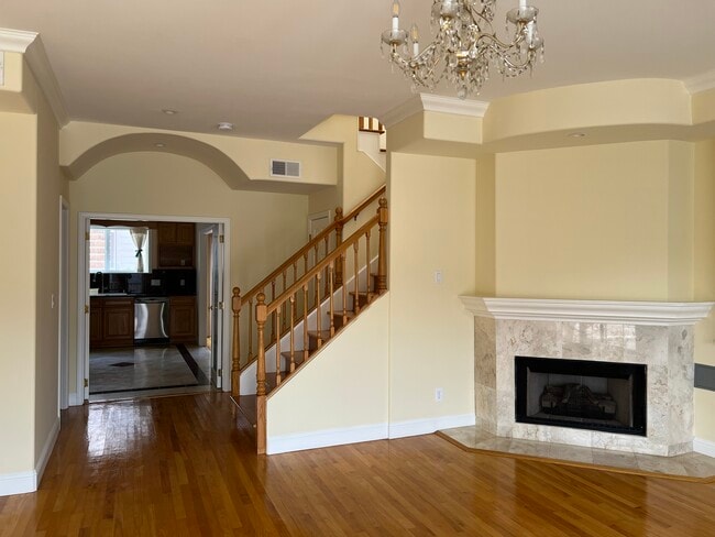 family with fire place - 1276 45th Ave
