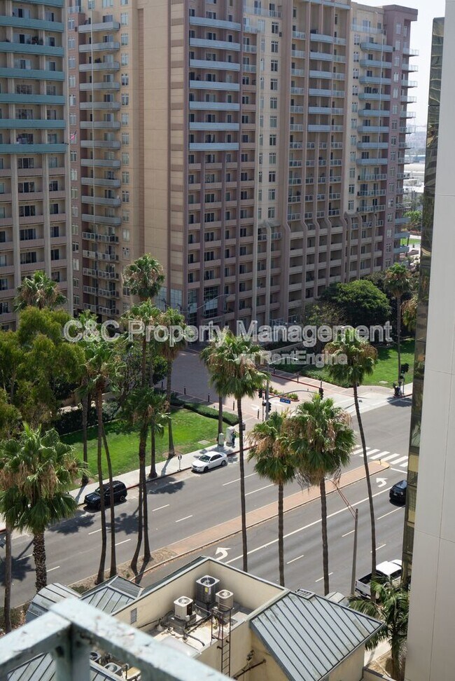 Building Photo - 455 E Ocean Blvd