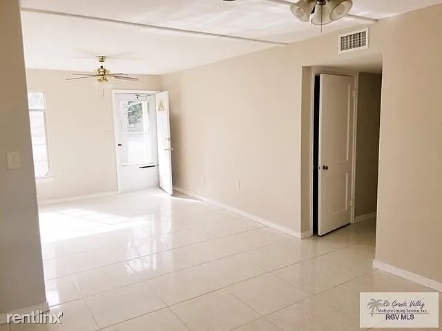 Building Photo - 1616 Adkins Dr