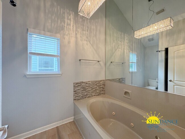 Building Photo - 3-Bedroom Home in Destin with Solar Power ...
