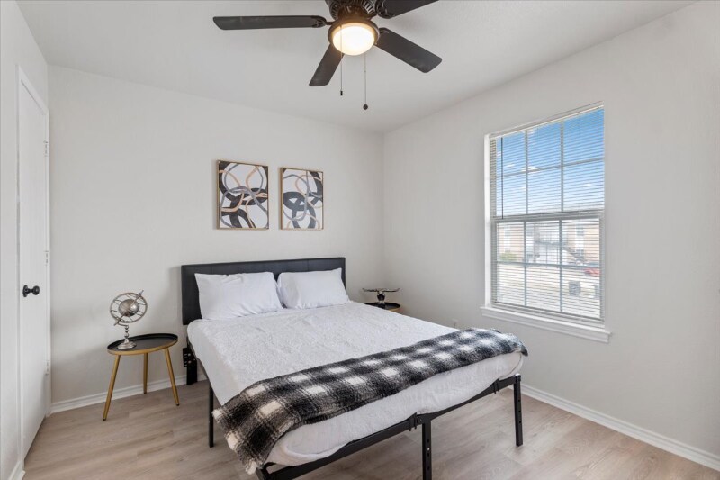 Building Photo - 5810 Redstone Dr