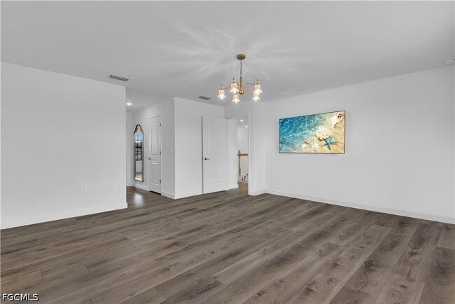 Building Photo - 10883 Timber Creek Dr