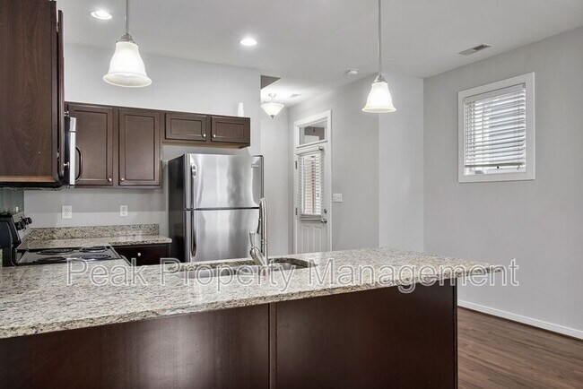 Building Photo - 2104 E Broad St