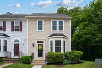 Building Photo - 1043 Downing Ct