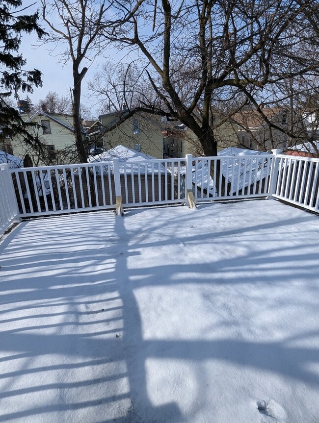 Building Photo - Duplex