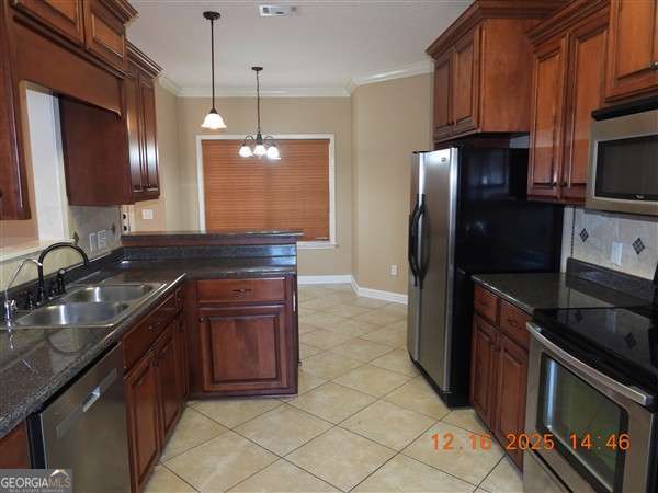 Building Photo - 493 Parish Loop