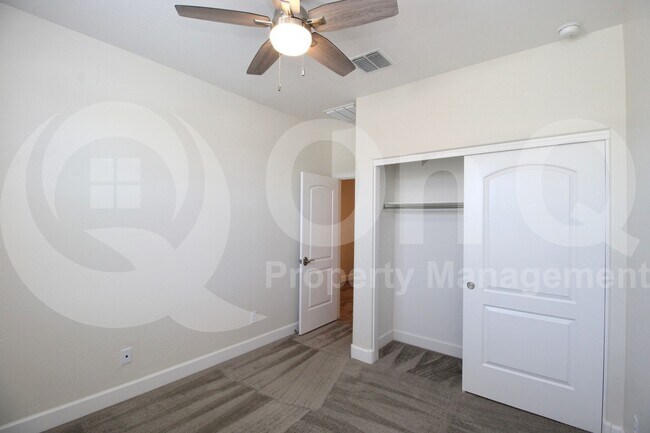 Building Photo - 8221 E Jerome Ave