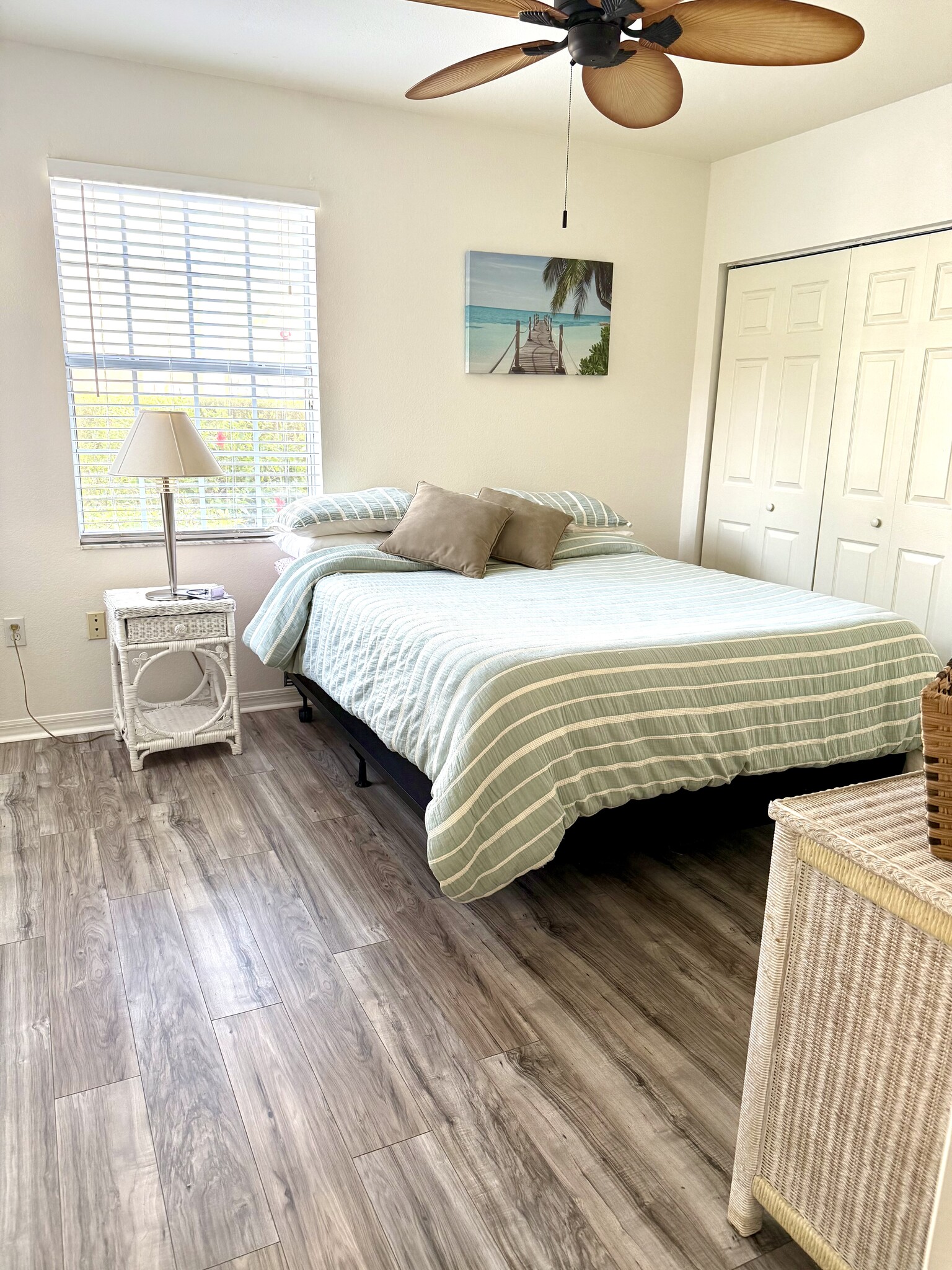 Guest bedroom also has Queen bed and this has 2' topper for added comfort - 1000 Villagio Cir