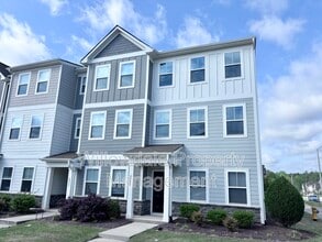 Building Photo - 6045 Kayton St