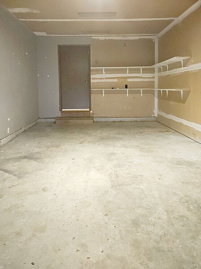 Building Photo - 2bed/1bath Edgewood Duplex*****COMING SOON***