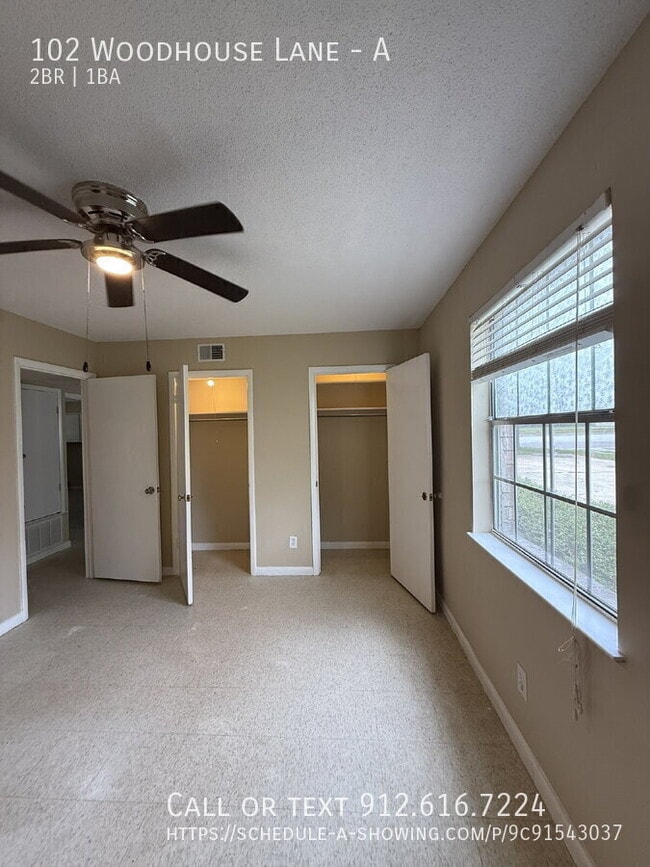 Building Photo - 102 Woodhouse Ln