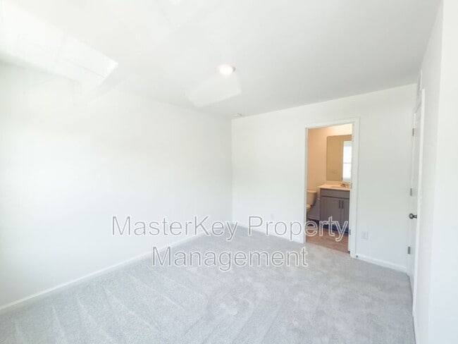 Building Photo - 673 Mirkwood Ave