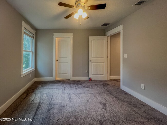 Building Photo - 4325 Appleton Ave