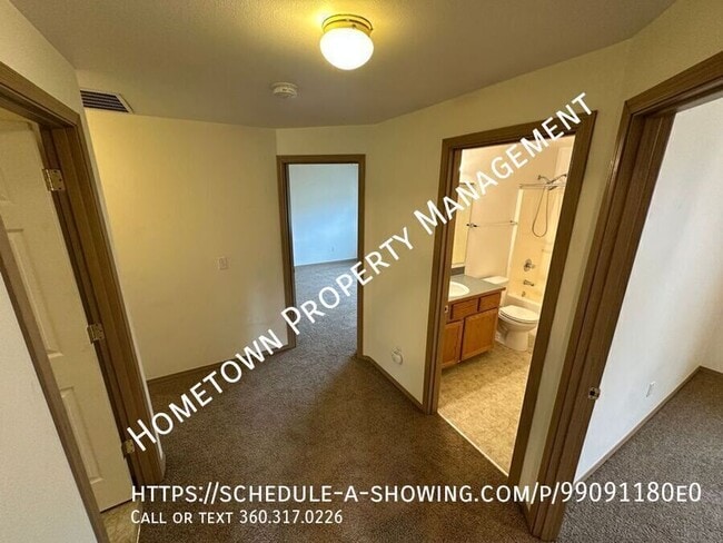Building Photo - 8407 49th Loop SE