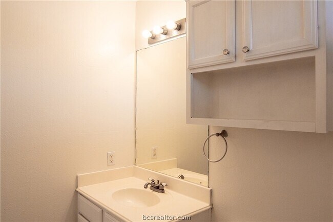 Building Photo - 3739 Marielene Cir